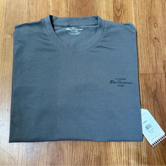 Ben Sherman Grey T Shirt - Size Large - NWT - Picture 1 of 6